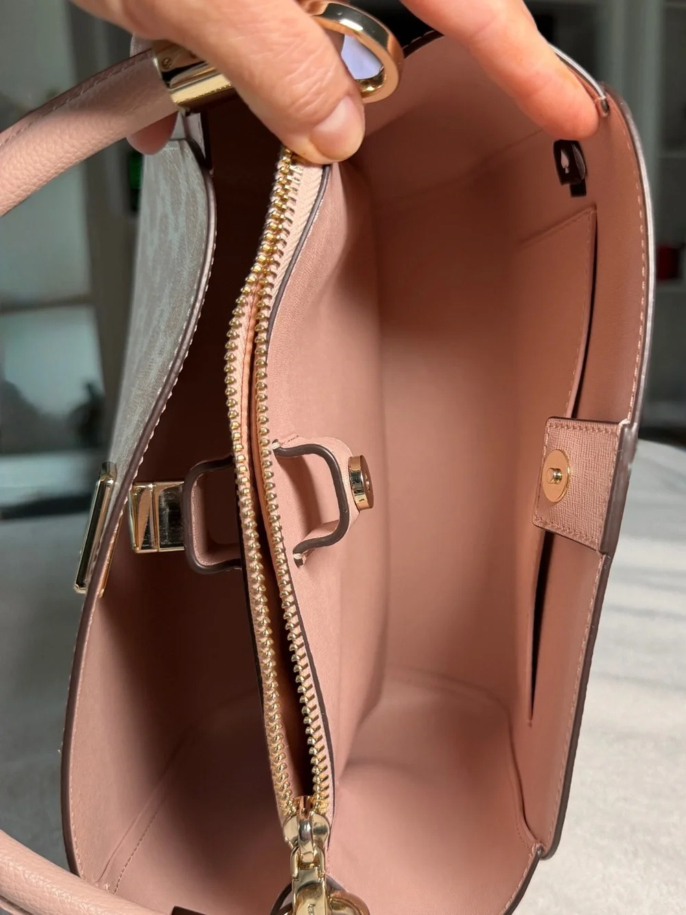 Kate Spade New York Medium Top Handle Satchel